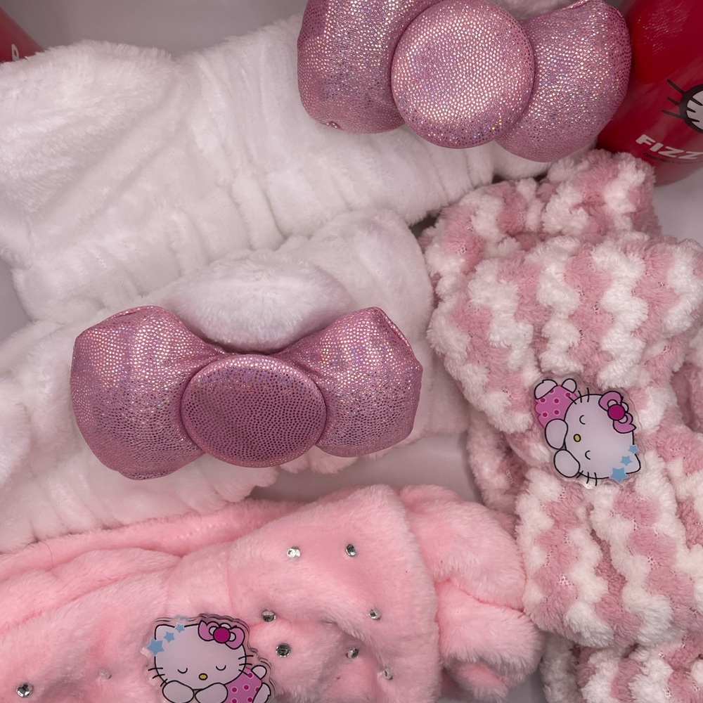 HELLOKITTY BUNDLE OF 4 HEADBANDS